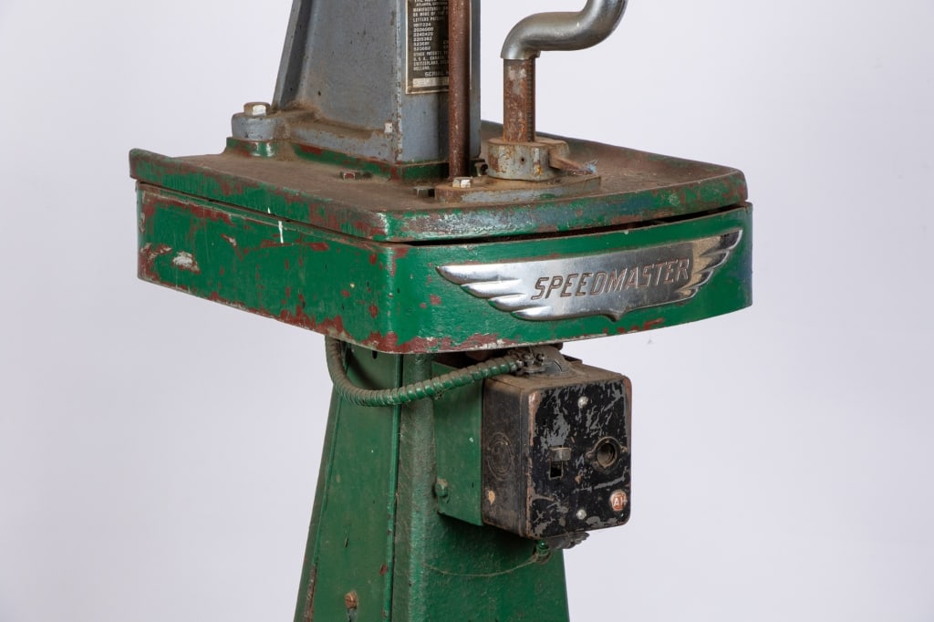 SPEEDMASTER AUTO SOLER MACHINE WITH SHOE NAILER - 4