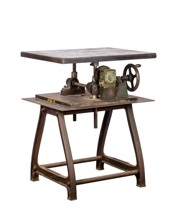 ADJUSTABLE INDUSTRIAL WORK TABLE (1 of 5)