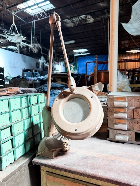 VINTAGE INDUSTRIAL CABINET WITH MAGNIFYING LAMP - 4