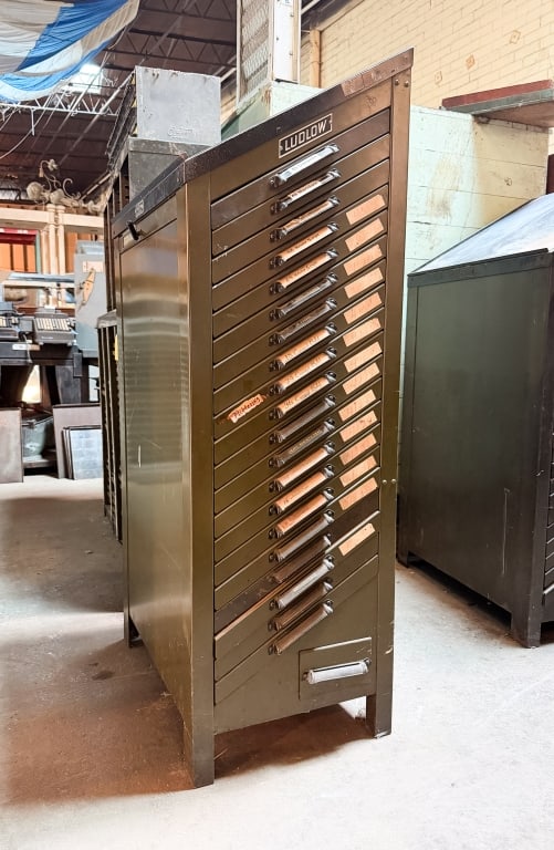 VINTAGE LUDLOW LETTERPRESS TYPESET CABINET (1 of 7)
