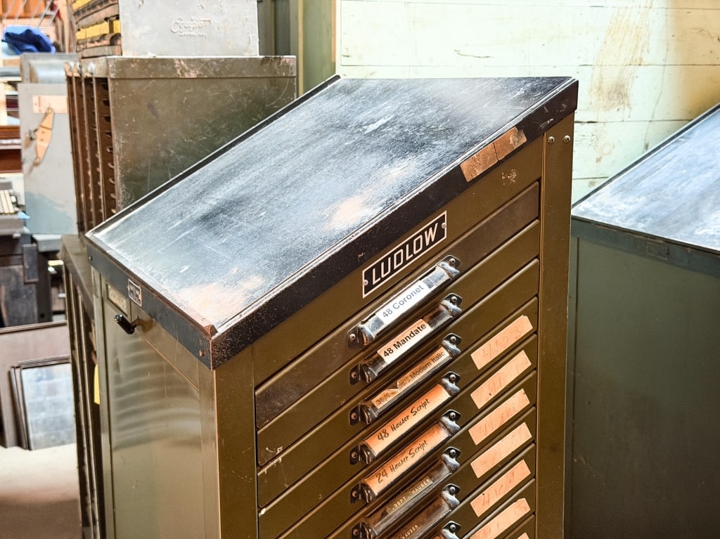 VINTAGE LUDLOW LETTERPRESS TYPESET CABINET - 3