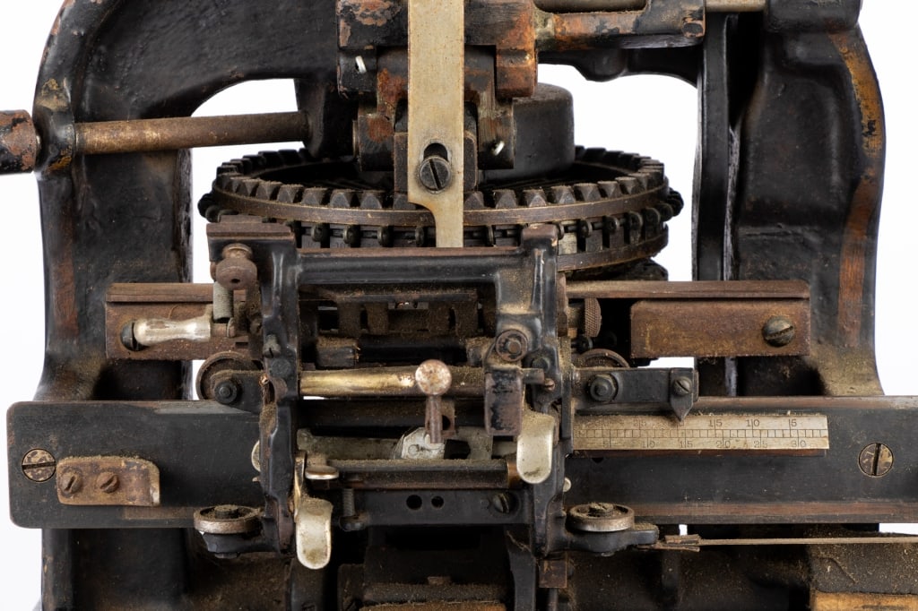 20TH C. GRAPHOTYPE DOG TAG MACHINE - 3