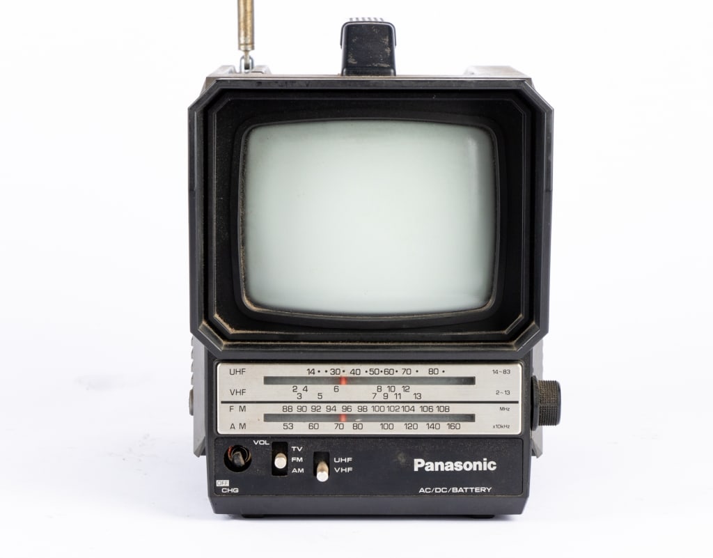 VINTAGE PANASONIC PORTABLE AM/FM TELEVISION - 3