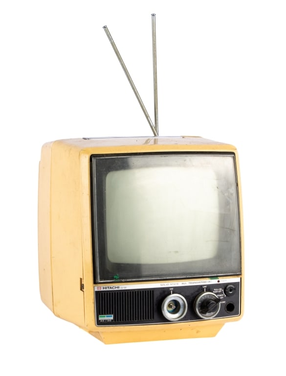 VINTAGE HITACHI PORTABLE TV (1 of 6)
