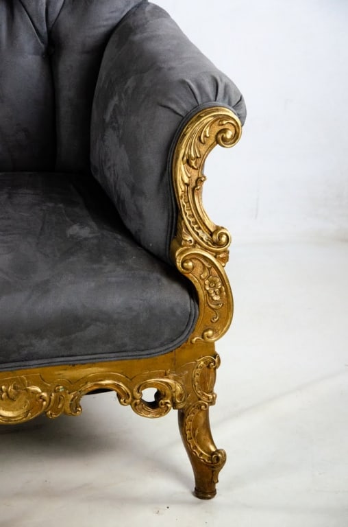 ANTIQUE FRENCH ROCOCO STYLE GREY TUFTED SETTEE - 5