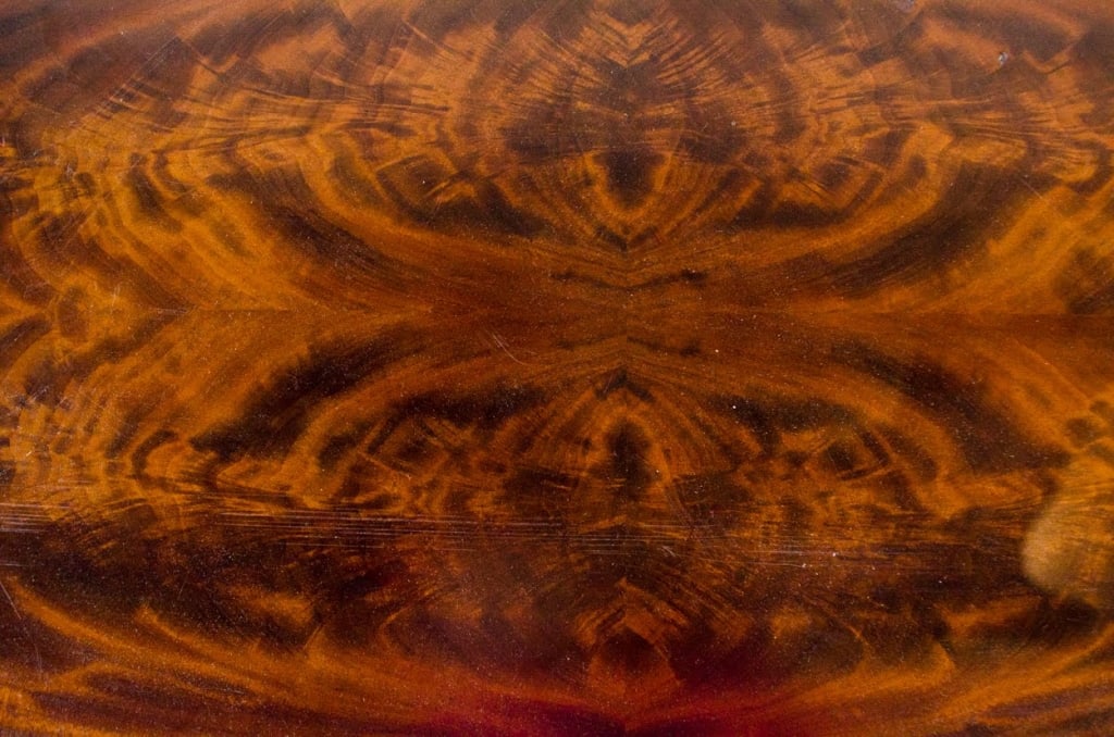 19TH C. MAHOGANY BURLWOOD OCCASIONAL TABLE - 3