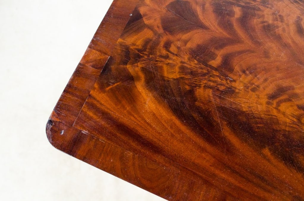 19TH C. MAHOGANY BURLWOOD OCCASIONAL TABLE - 4