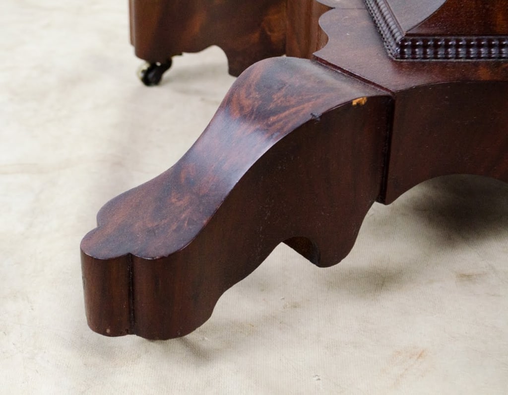 19TH C. MAHOGANY BURLWOOD OCCASIONAL TABLE - 8