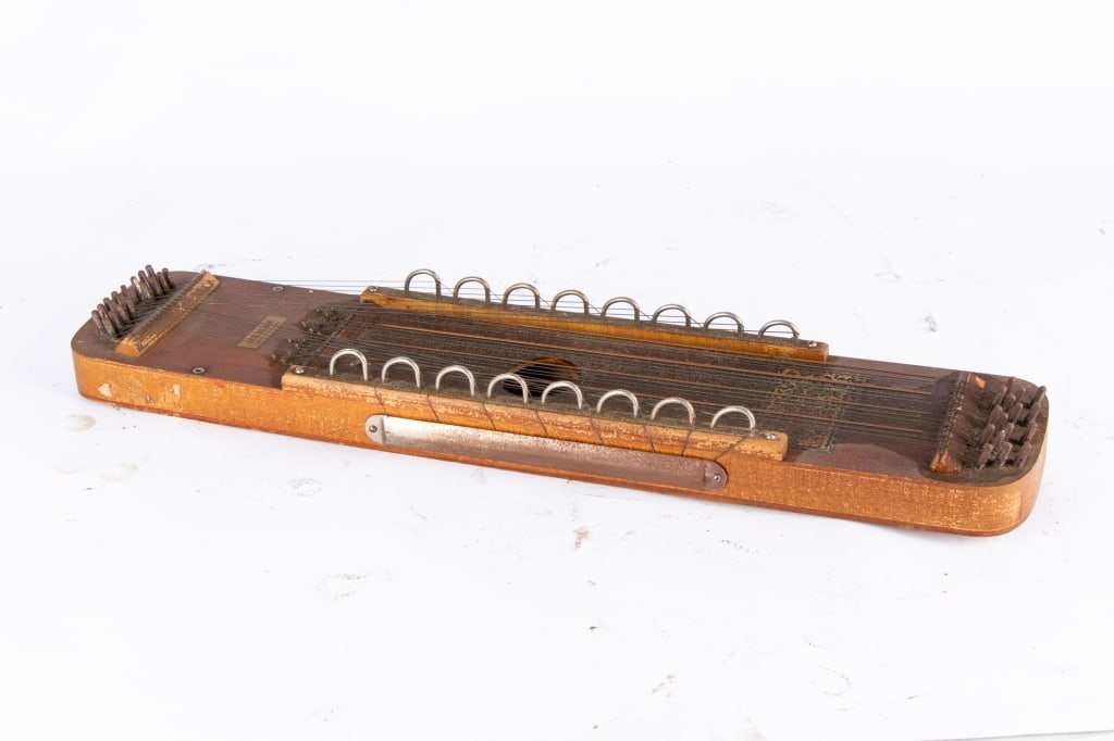 EARLY 20TH C. UKELIN NATIONAL VIOLIN UKE - 3