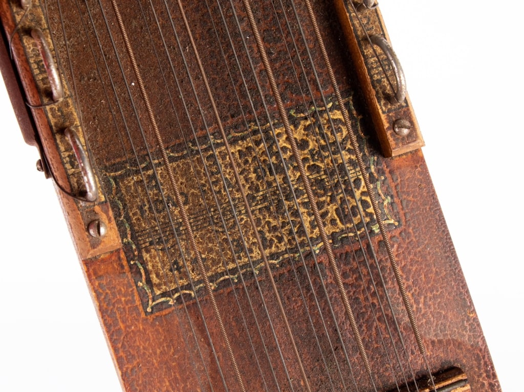 EARLY 20TH C. UKELIN NATIONAL VIOLIN UKE - 6