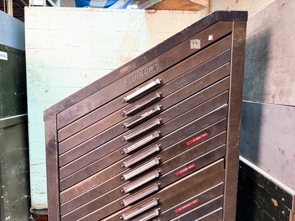 VINTAGE LUDLOW LETTERPRESS TYPESET CABINET - 3
