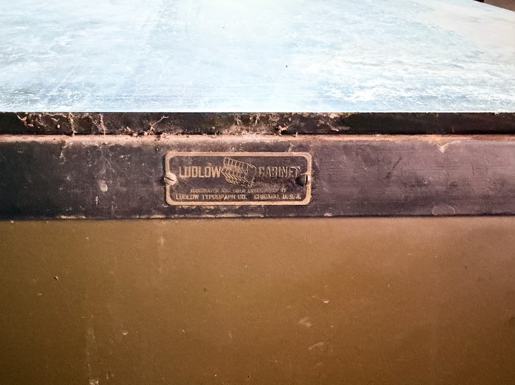 VINTAGE LUDLOW LETTERPRESS TYPESET CABINET - 8