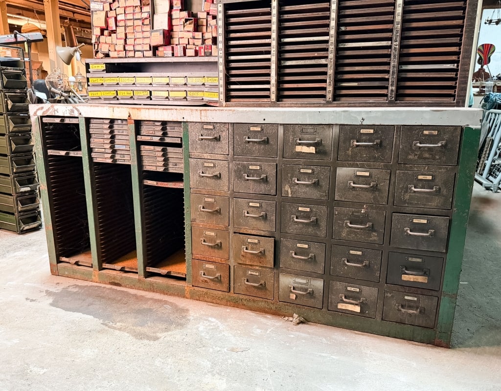 VINTAGE INDUSTRIAL MULTI DRAWER CABINET: Vintage industrial multi drawer cabinet. Approximate dimensions: h. 35", w. 76.5", d. 30.25" Disclaimer: Participating bidders must have a credit card on file with LiveAuctioneers in order for their