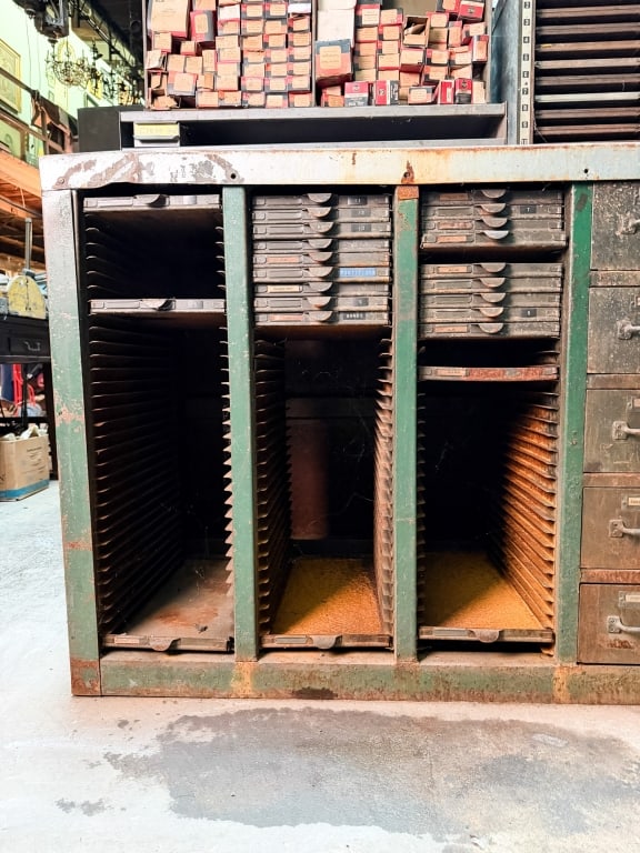 VINTAGE INDUSTRIAL MULTI DRAWER CABINET - 3