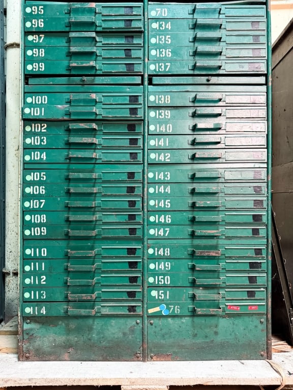 LARGE INDUSTRIAL METAL PARTS CABINET - 4