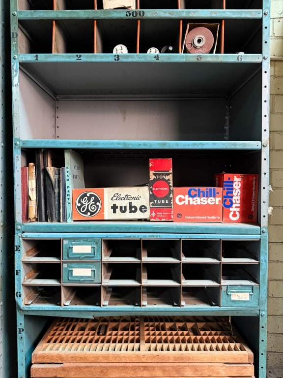 VINTAGE INDUSTRIAL MULTI COMPARTMENT CABINET - 3
