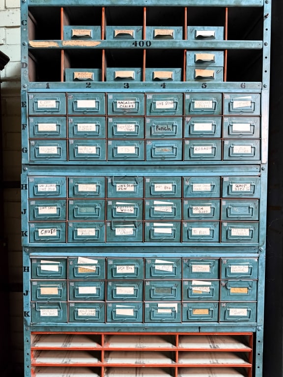 VINTAGE INDUSTRIAL MULTI COMPARTMENT CABINET - 4