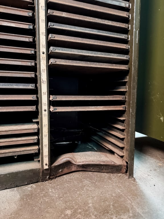 HAMILTON INDUSTRIAL LETTERPRESS CABINET - 4