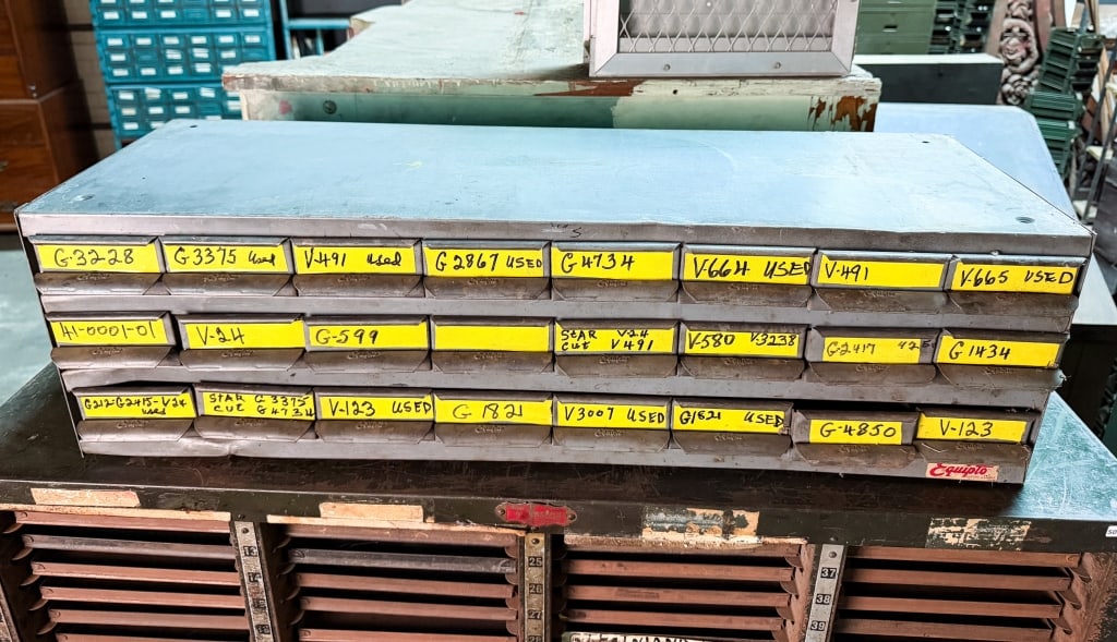 EQUIPTO INDUSTRIAL 24 DRAWER PARTS CABINET - 5