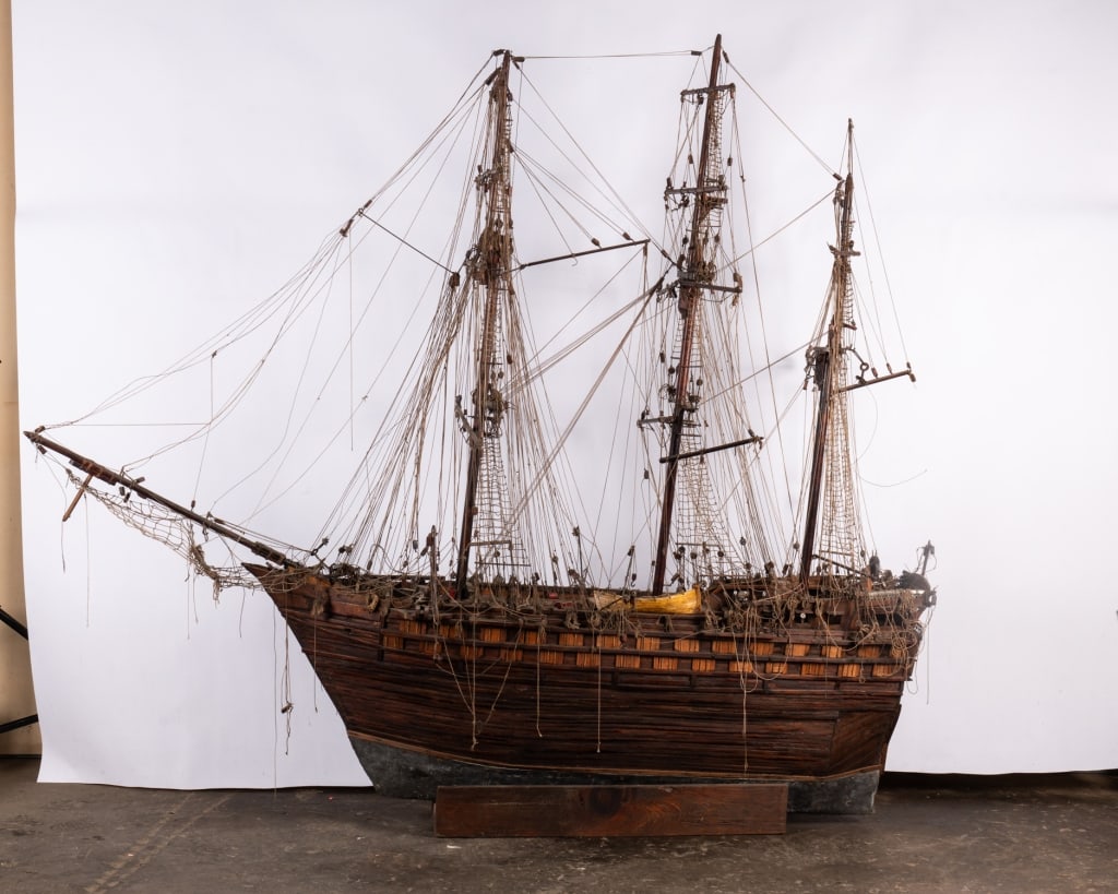 MONUMENTAL HAND-CRAFTED FIRST RATE SHIP MODEL - 3