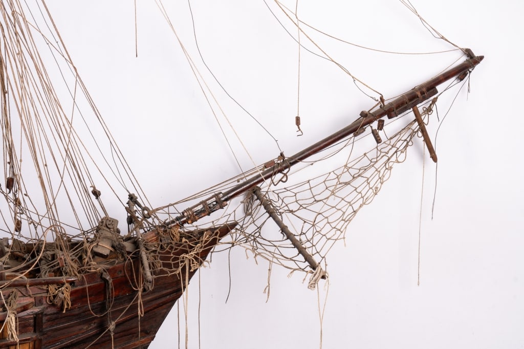 MONUMENTAL HAND-CRAFTED FIRST RATE SHIP MODEL - 9