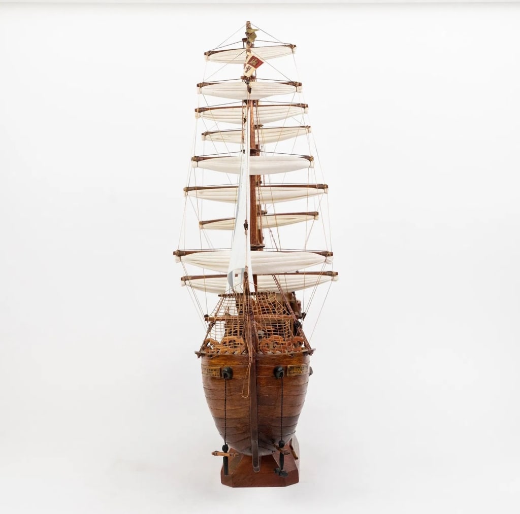 'ELIZABETH' WOOD MODEL SAILING SHIP - 3