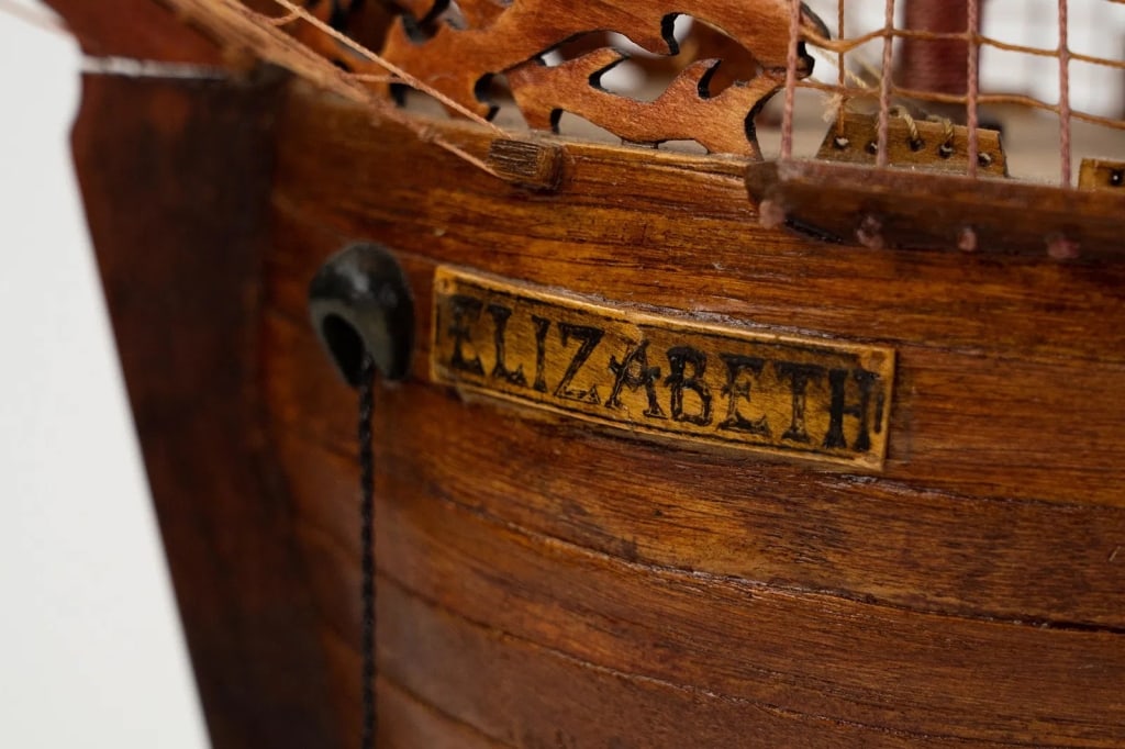 'ELIZABETH' WOOD MODEL SAILING SHIP - 5