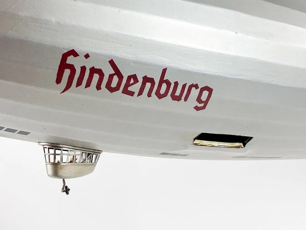 HINDENBURG MODEL ZEPPELIN AIRSHIP BLIMP - 2