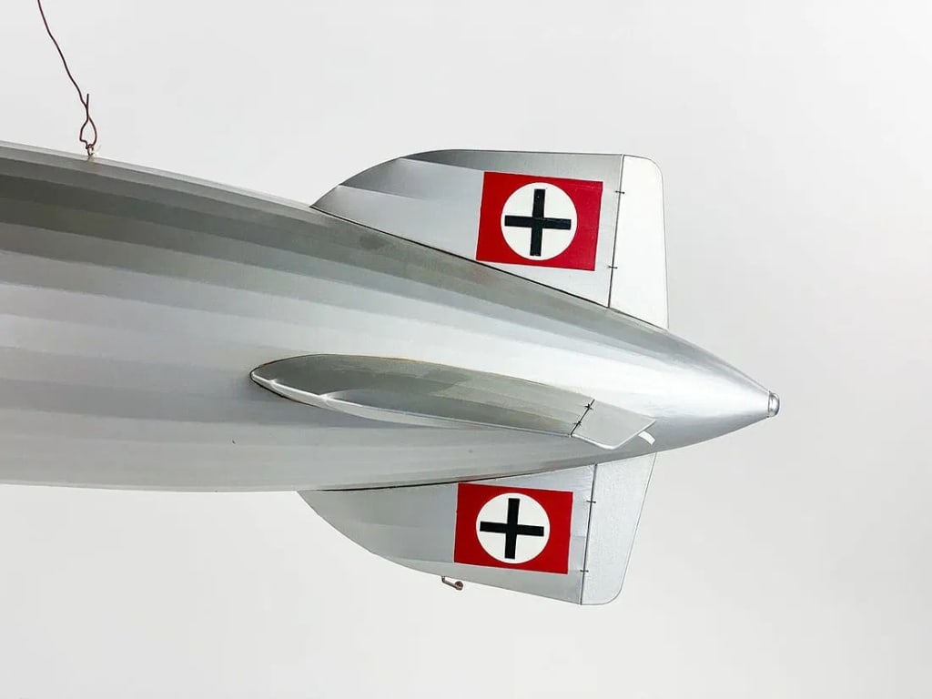 HINDENBURG MODEL ZEPPELIN AIRSHIP BLIMP - 7