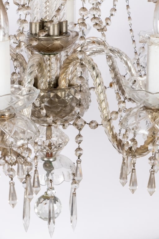 20TH C. ITALIAN 8-ARM CRYSTAL CHANDELIER - 8