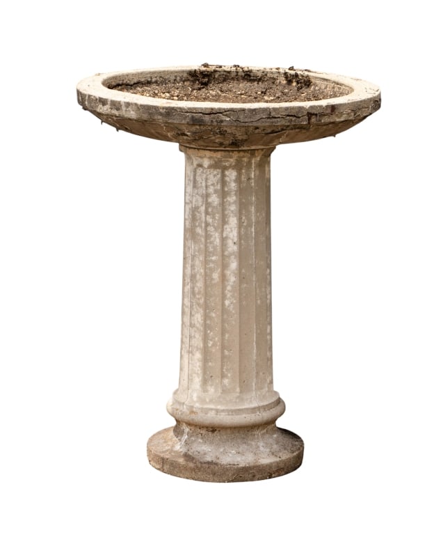VINTAGE CAST STONE GARDEN BIRD BATH (1 of 6)