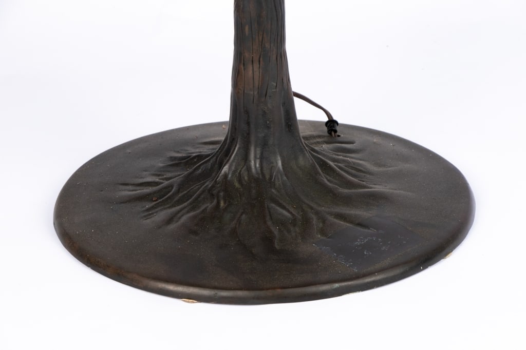 TIFFANY STYLE WISTERIA TREE TRUNK LEAD GLASS LAMP - 3