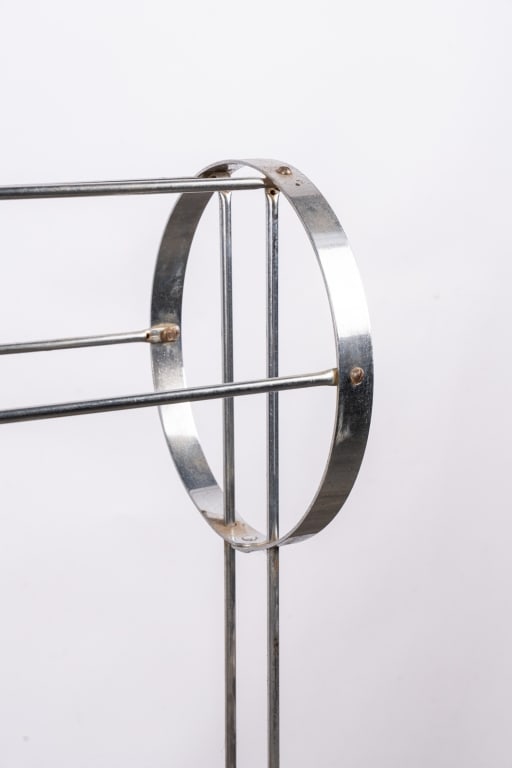 MCM CHROME MAGAZINE STAND - 4