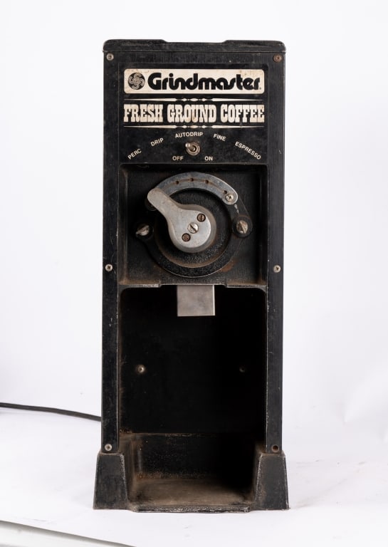 VINTAGE GRINDMASTER ELECTRIC COFFEE GRINDER - 3