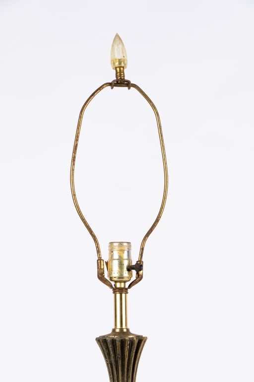 MID CENTURY BRASS & AMBER GLASS TABLE LAMP - 3