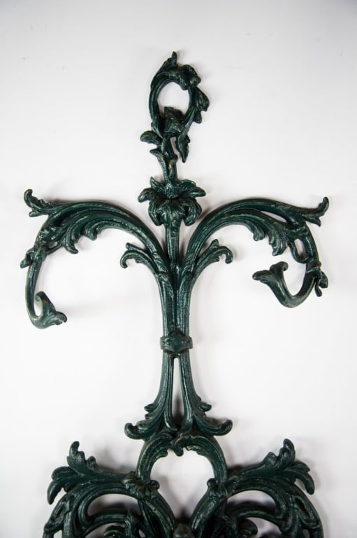 19TH C VICTORIAN ORNATE CAST IRON HALL TREE - 2