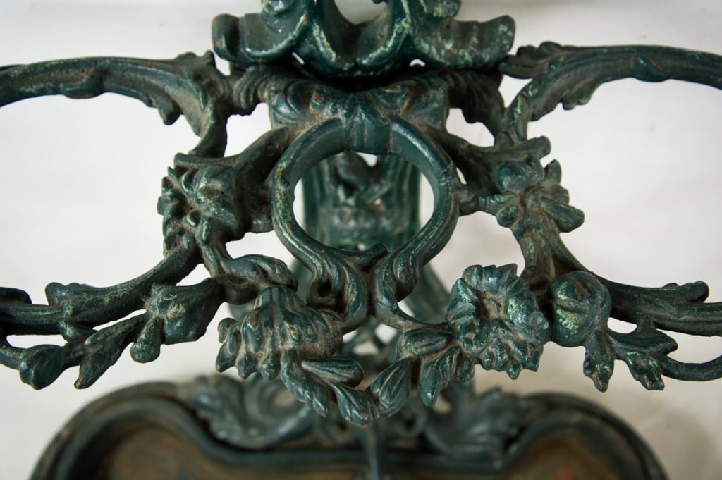 19TH C VICTORIAN ORNATE CAST IRON HALL TREE - 8