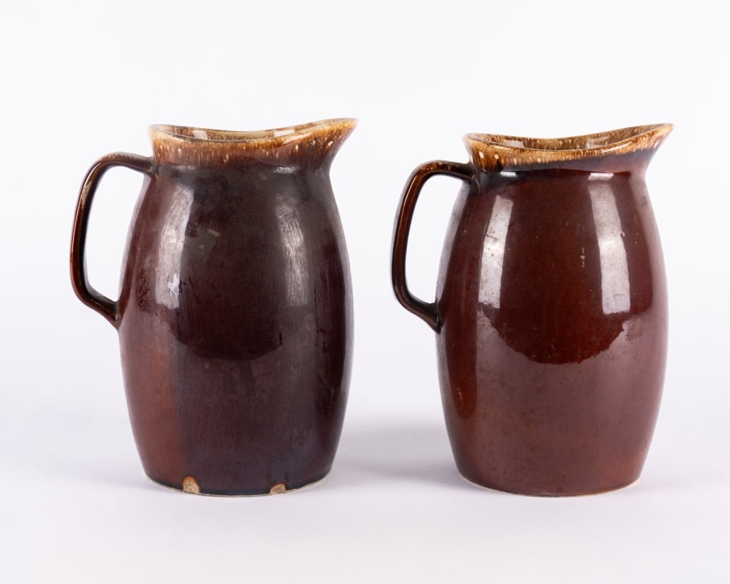 TWO HULL POTTERY PITCHERS & 1 UNMARKED PIECE - 4