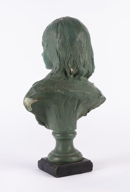 FEMALE PLASTER BUST - 5