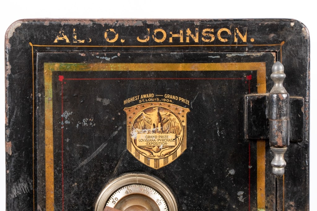 VICTOR SAFE & LOCK CO. COMBINATION SAFE ON WHEELS - 3