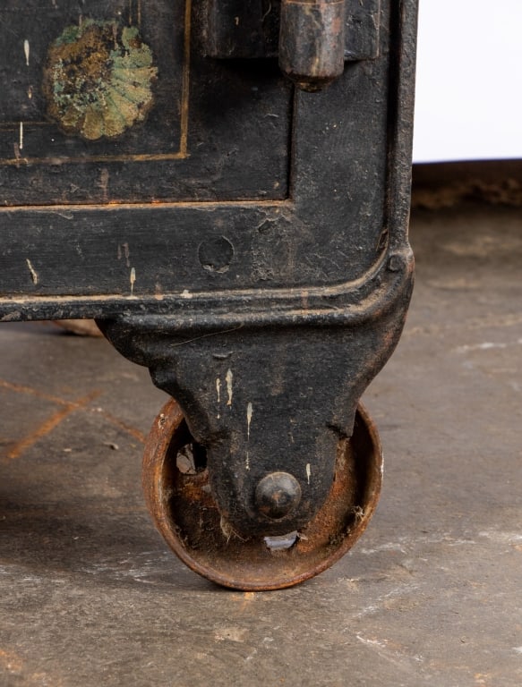 BUSCHMAN BROS VICTOR SAFE & LOCK CO FLOOR SAFE - 6