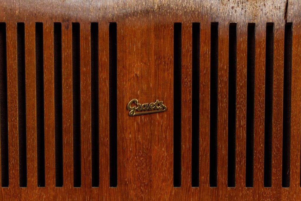 VINTAGE GRAETZ KALIF TV WITH TAMBOUR DOORS - 4