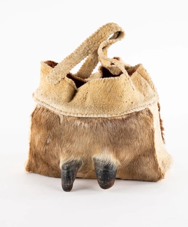 NATIVE AMERICAN DEER HOOF BAG - 4