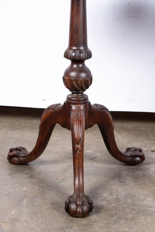PAIR OF CHIPPENDALE STYLE SERVING TABLES - 3