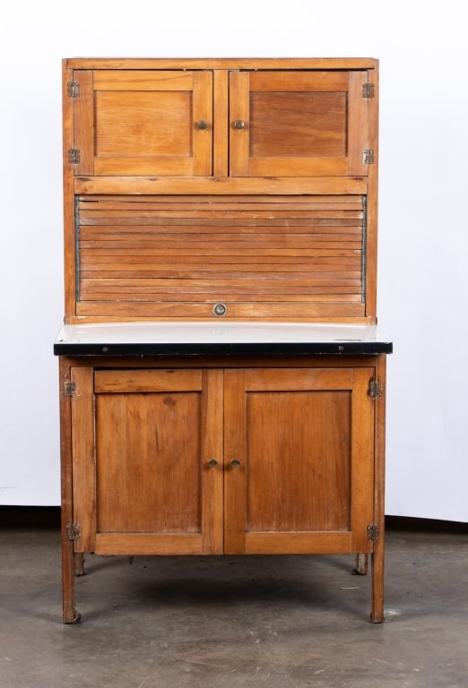 SALESMAN SAMPLE HOOSIER CABINET - 2