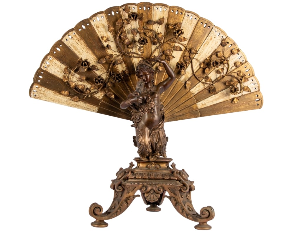VINTAGE FIGURAL BRASS & WOOD FIREPLACE SCREEN (1 of 6)