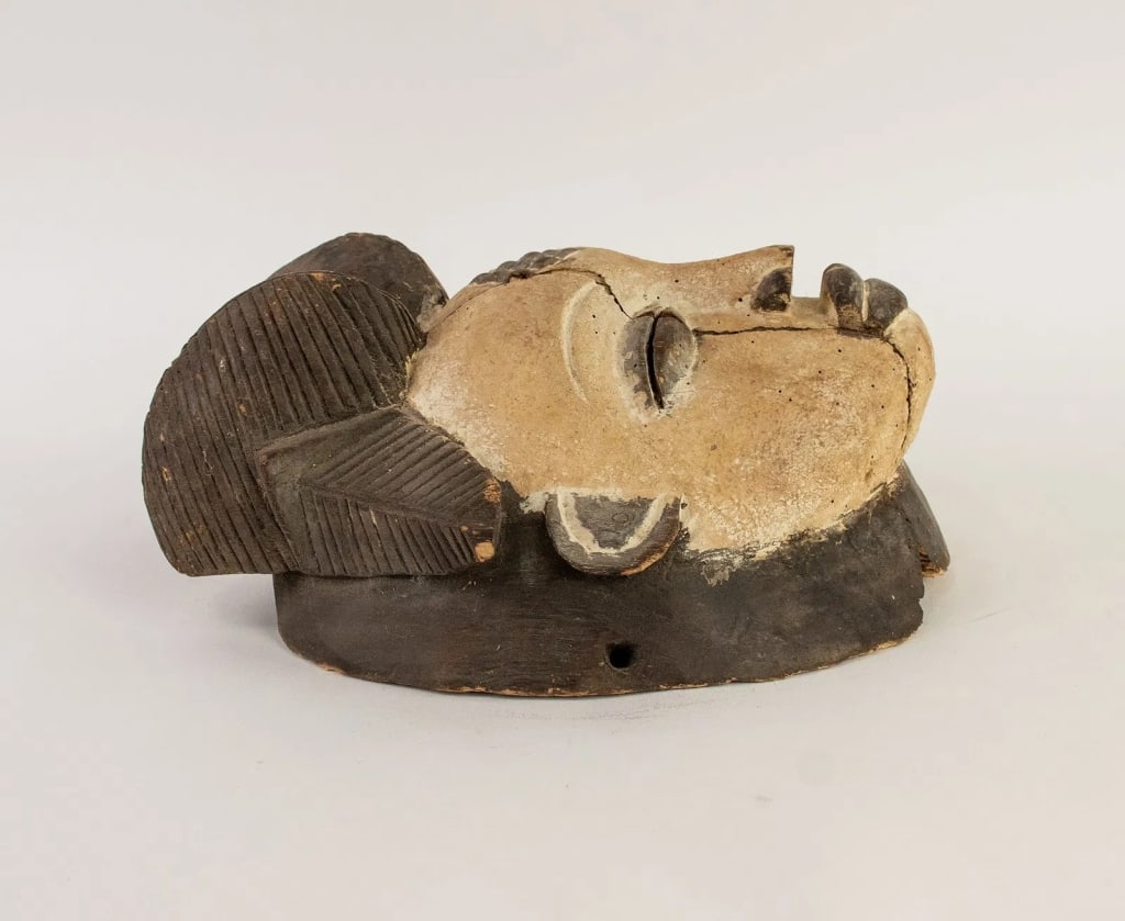 AFRICAN GABON PUNU MUKUDJ FUNERARY FEMALE MASK - 2