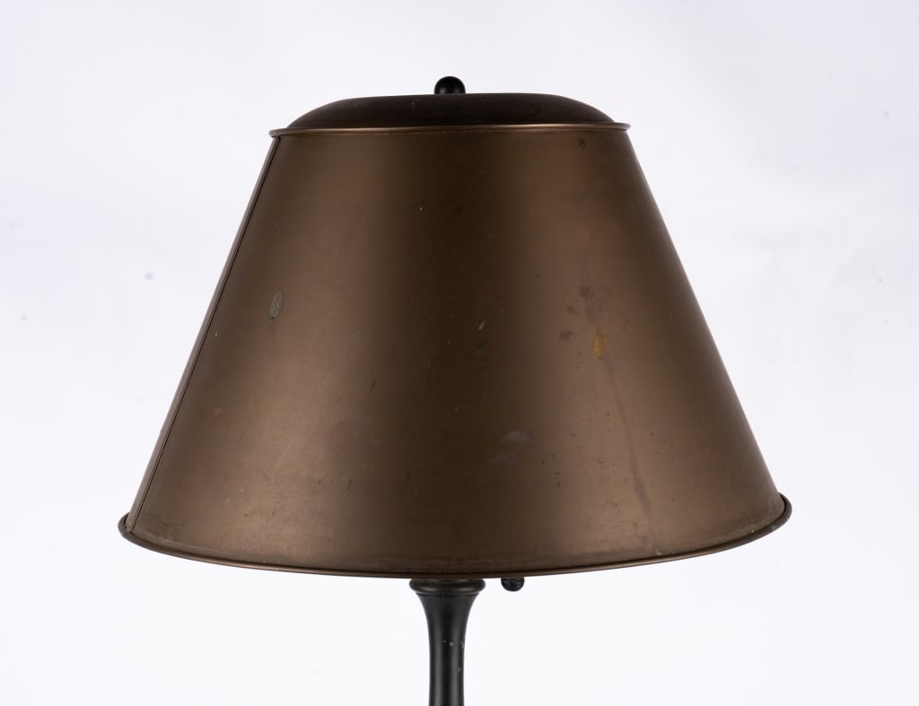 HEAVY BRONZE TABLE LAMP WITH BRASS SHADE - 3