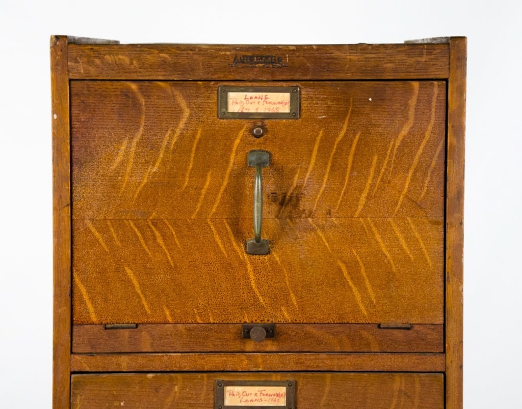 VINTAGE TIGER OAK 4 DRAWER FILE CABINET - 4