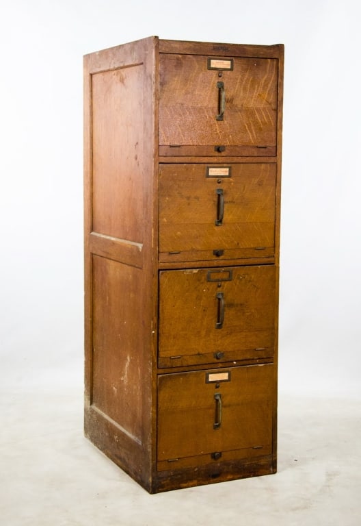 VINTAGE TIGER OAK 4 DRAWER FILE CABINET - 8